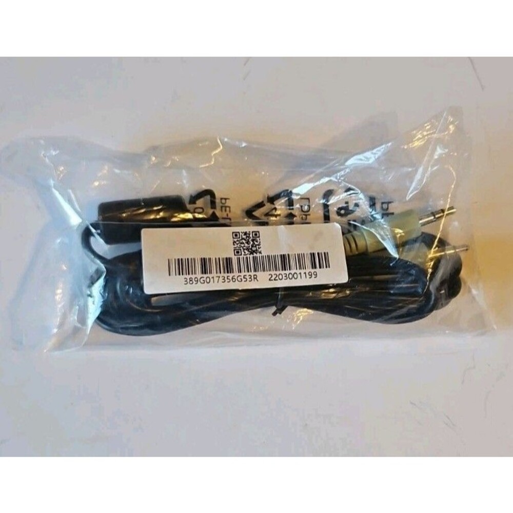 3.5mm auxiliary (AUX) audio cable with dual male connectors